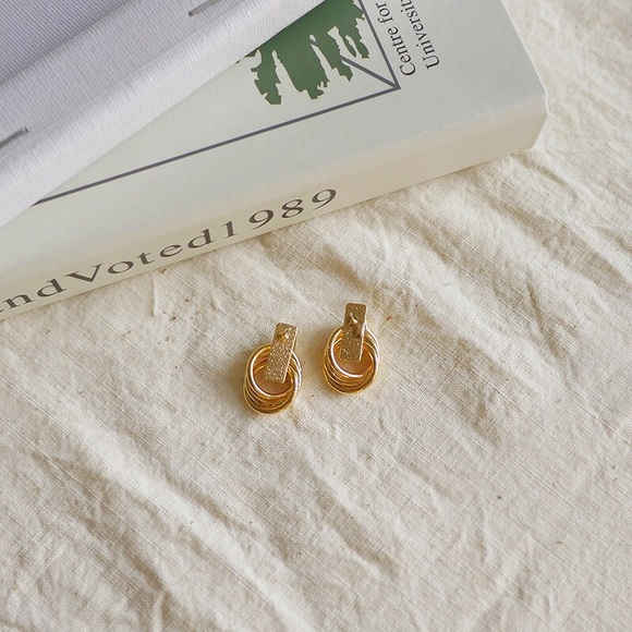 French Vintage Gold Plated Linked Hoop Earrings - Picture 8 of 8